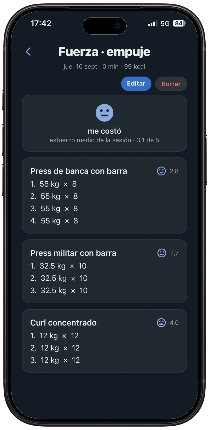 App móvil: resumen de una sesión de fuerza con series, kilos y esfuerzo